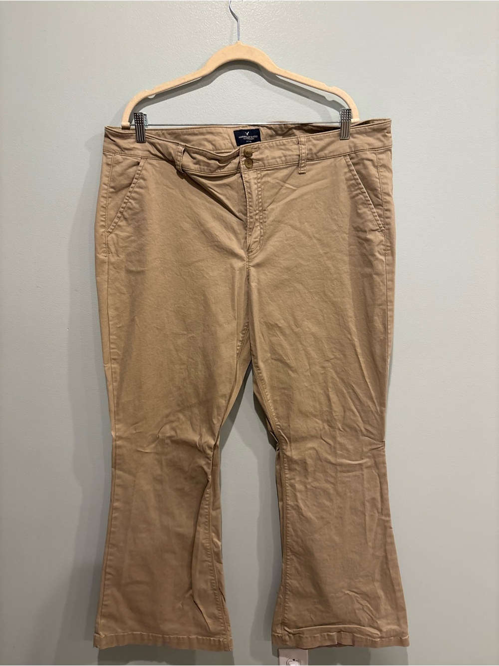 American Eagle Outfitters Stretch Chino Pants in Tan - Picture 1 of 4